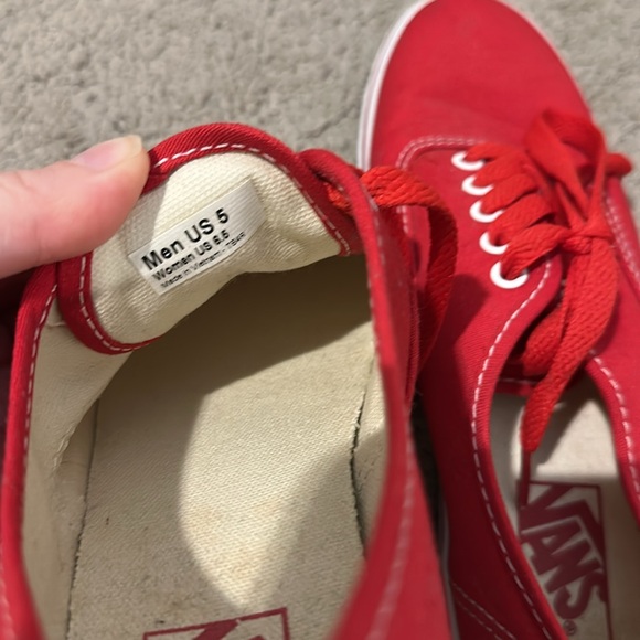 Vans - Picture 3 of 5